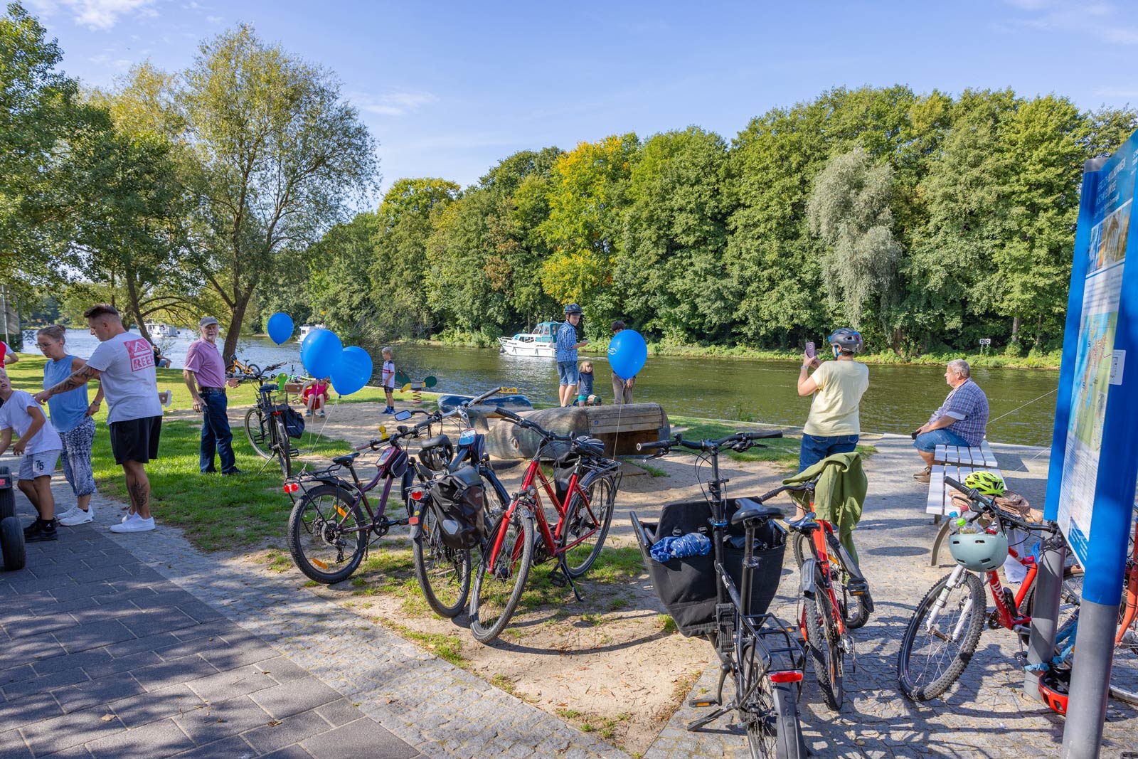 Start der Radler zum Fahrradsonntag
